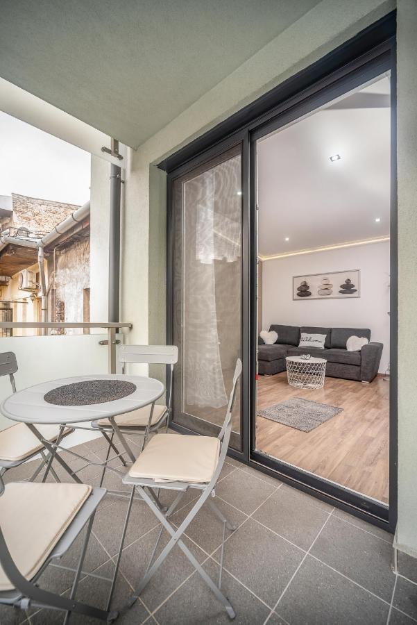 Grace Pine Apartment 3 ブダペスト エクステリア 写真